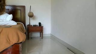 MissKris - 200319 with friend