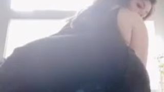 Momokun spanking her self