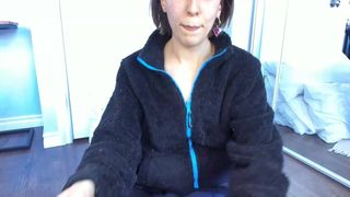 nice lady mastrubating