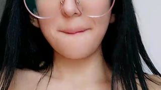 Bunnyscave webcam show 2020-03-17_14-33-59_485