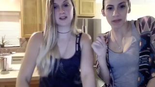 Hellokitty25 Girl Girl Show