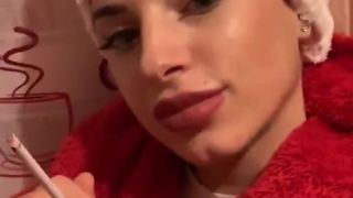 LoraSinClare Smoking