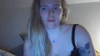 Lizzielou webcam show 2020-03-15_21-18-29_497