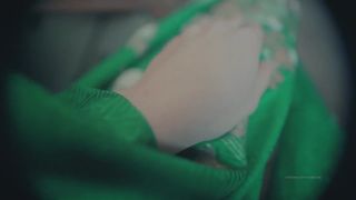 Lucie Oude - Body tour in kimono