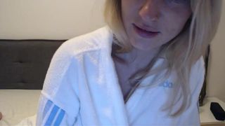 Koqcam webcam show 2020-03-30_00-00-09_324