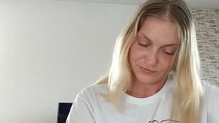 Koqcam webcam show 2020-03-19_17-05-18_963