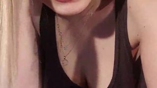 Monikag webcam show 2020-03-23_19-30-37_397