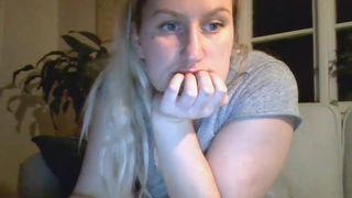 Sweetgirl920 webcam show 2020-03-24_22-19-26_087