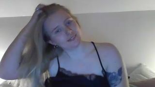Lizzielou webcam show 2020-03-23_01-08-07_319
