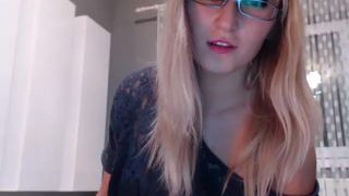 Larissa4 webcam recording 2014 October 29_01-42-22