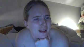 Lizzielou webcam show 2020-03-29_00-52-30_788