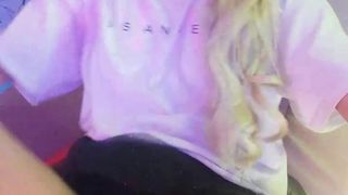 Tokyoparis webcam show 2020-03-24_22-20-18_073