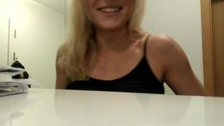 Koqcam webcam show 2020-03-28_19-53-06_050