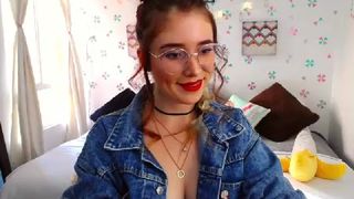 Alezeecandu webcam show 2020-03-31_23-13-49_570