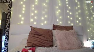 Chiennette webcam show 2020-03-28_16-19-11_653