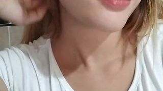 Tefaluu_ webcam show 2020-03-21_19-23-29_206