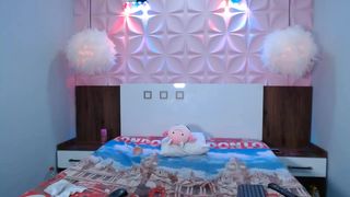 Vanessa_hill webcam show 2020-03-30_01-15-42_417