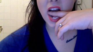Giuly21 webcam show 2020-03-28_17-43-02_277
