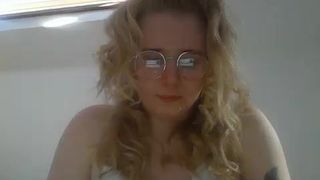 Lizzielou webcam show 2020-03-26_16-21-13_089