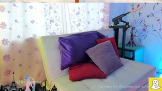 Tokyoparis webcam show 2020-03-24_21-02-26_532