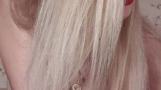 Monikag webcam show 2020-03-21_19-19-22_595