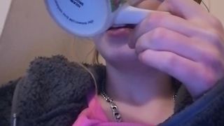 Kaytiffany webcam show 2020-03-20_18-10-41_154