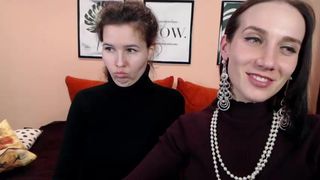 carymarykiki 2020-04-03 legs and feet