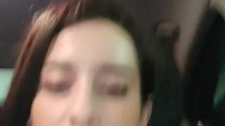 Vanesa_sexxy  masturbating inside a car