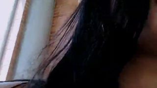 vanesa_sexxy masturbating inside a car with gearshift