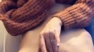 Ellieleen1 (aka ellieleen11, ellieleen, elliemayli) mesmerizing moves and hot pussy get wet OnlyFans private video