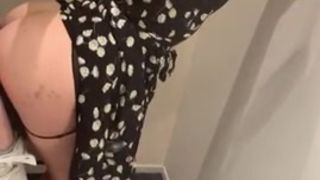 Ellieleen1 (aka ellieleen11, ellieleen, elliemayli) lips for days and suckin on my titties OnlyFans private video