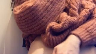 Ellieleen1 (aka ellieleen11, ellieleen, elliemayli) bad naughty girl and teasing you with the booty OnlyFans private video