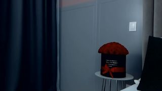 Ariana boobs and body show 2