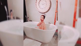 Anri Okita bath 3