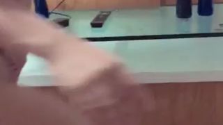 Novinha rebolando na piroca