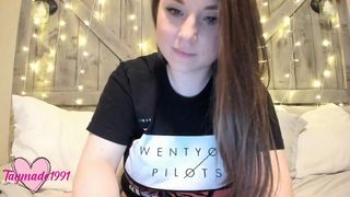 taymade1991 fingering herself