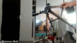 BriannaBellxxx shows off her curves and booty