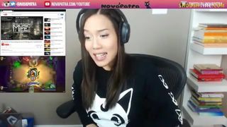 Twitch Streamer forgets camera is on and masturbates