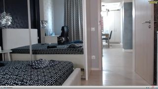 carmela_fox MILF shows some sexy legs and pussy