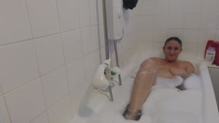 Miss_Trina_UK in the bath