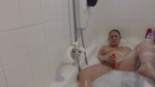 Miss_Trina_UK in the bath