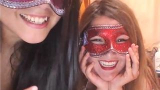 Chilenas mfc show ass and tits