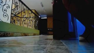 Melanill jugando en el motel