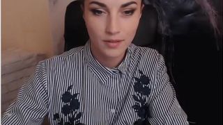 krisveyi  / CrisStuart