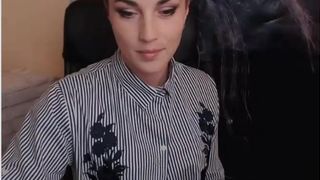 krisveyi  / CrisStuart