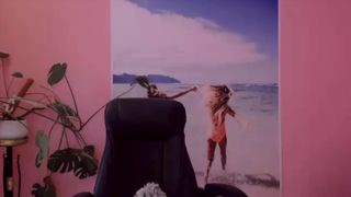 gloryloves topless tease 5.18.20