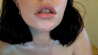 Tinybettyboop naked shows pussy (and face) May 05 2020