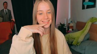 alexispeach 20200520