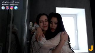 li_chang & uzure – Kissing