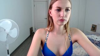 onomarle-2020-05-28 pussy flashes, hair bra, wet, whipcream 5/5